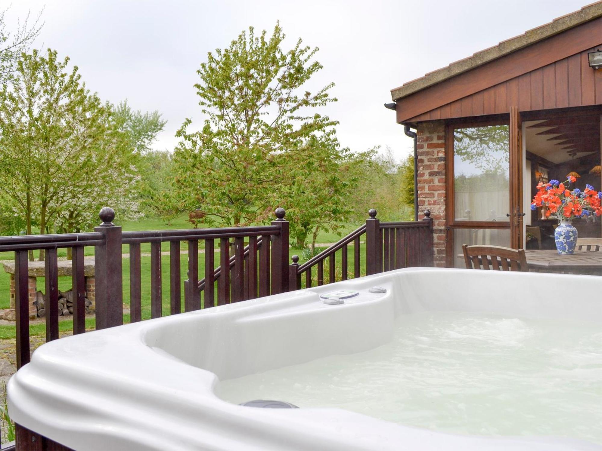 Walled Garden Lodge Ryehill Bagian luar foto