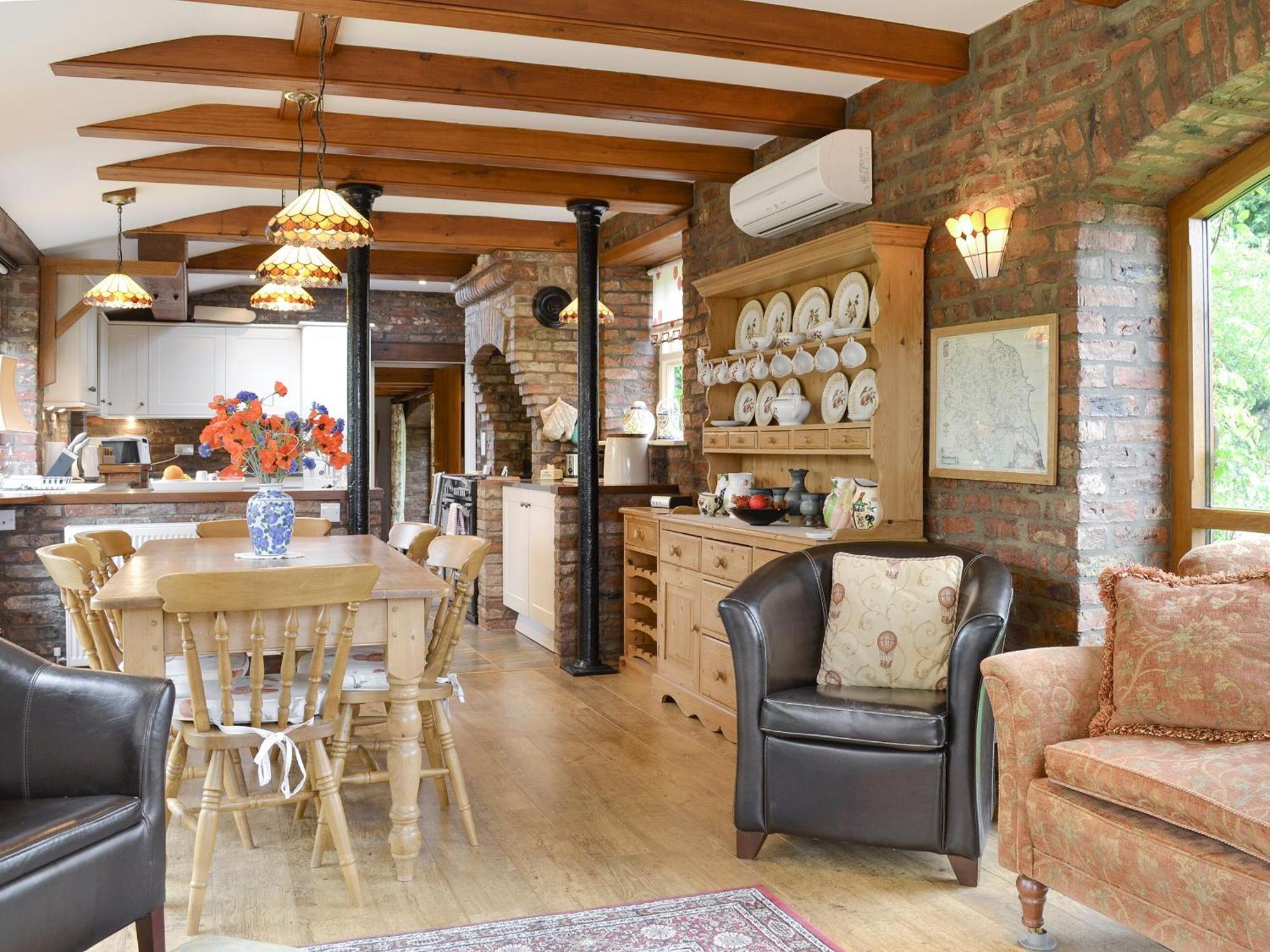 Walled Garden Lodge Ryehill Bagian luar foto